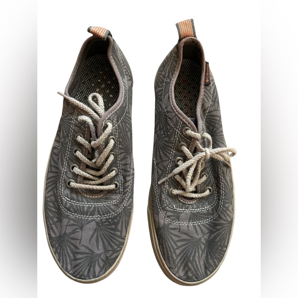 Columbia decks - Men’s size 9